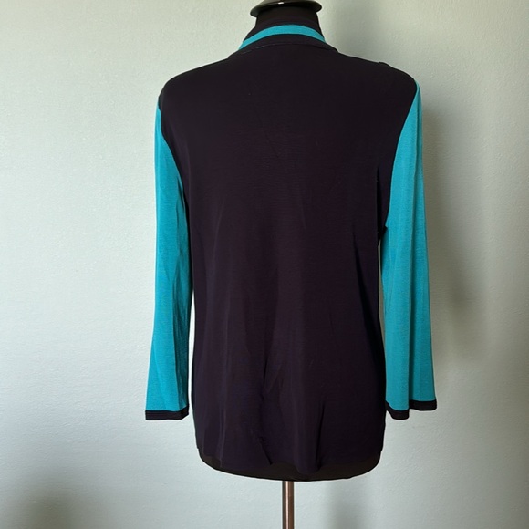 Exclusively Misook zip up jacket. - Picture 3 of 5